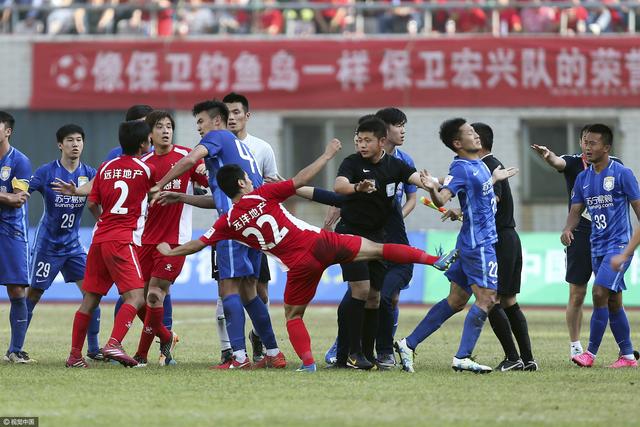 上海海港、北京国安等球队的国脚则休息了一段时间，虽然居家期间保持一定训练，但肯定不系统。